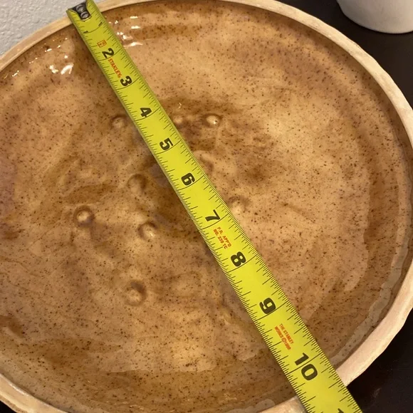 Sweetbriar Farm Vintage Large Ceramic Hand Painted Pie Keeper Plate - Picture 10 of 11